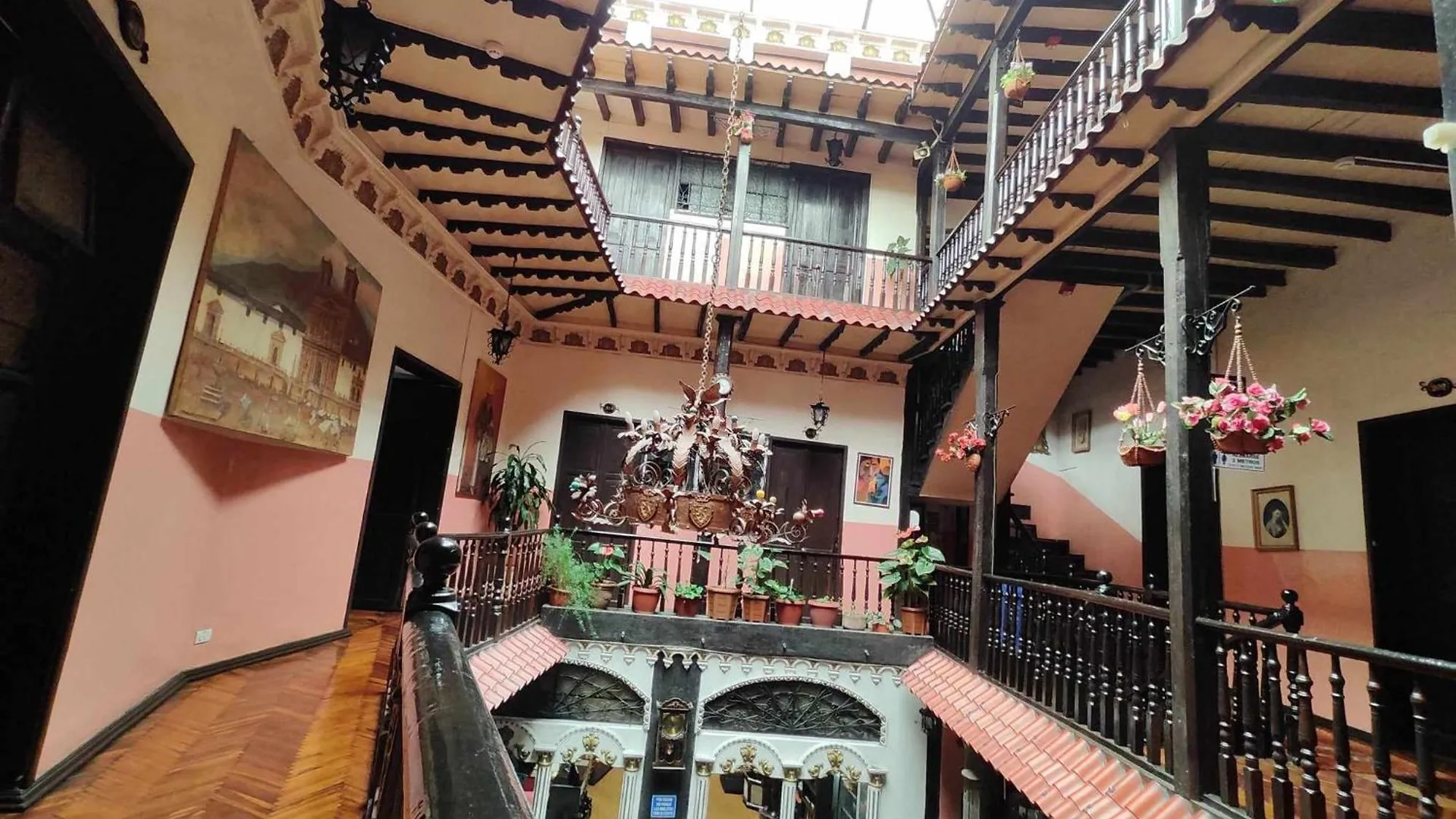 Hostal Juana de Arco Albergue Quito