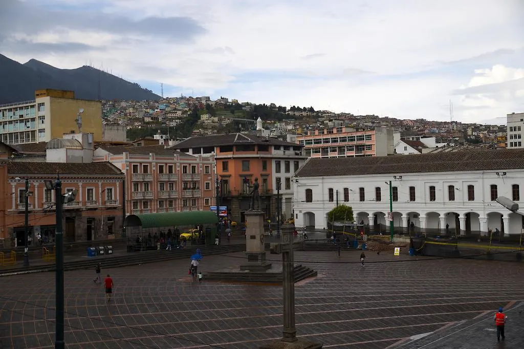 Hostal Juana de Arco Albergue Quito