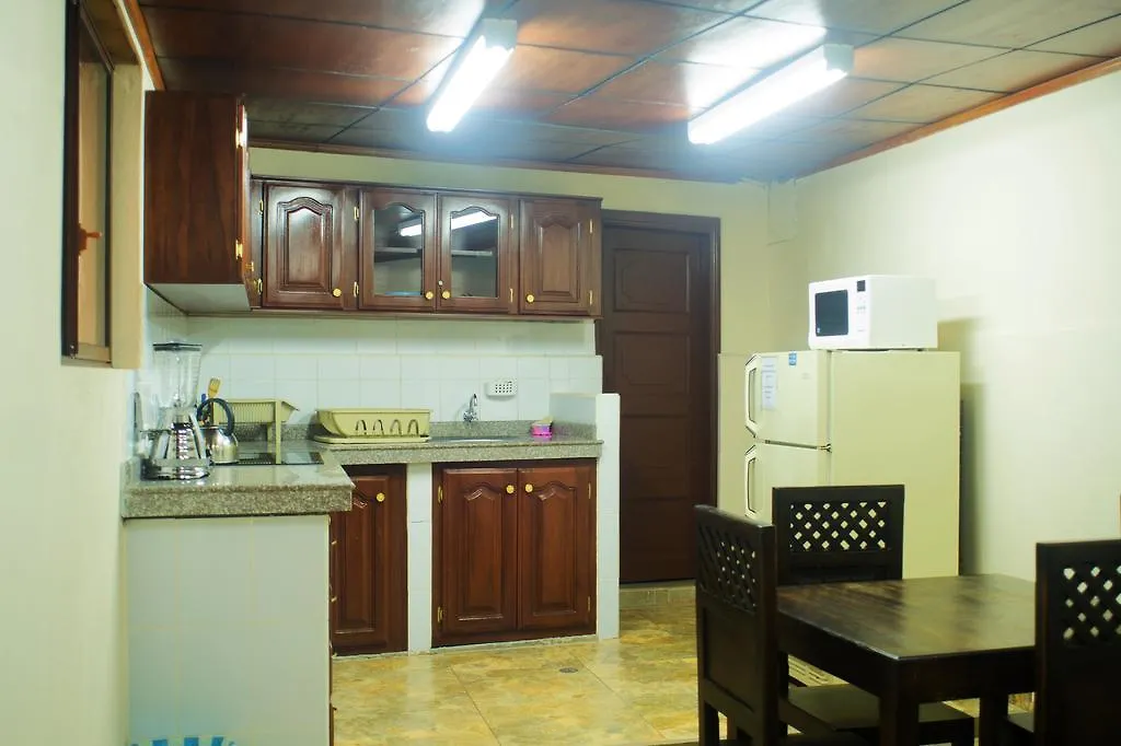 Hostal Juana de Arco Albergue Quito