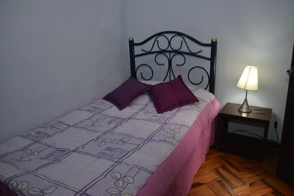 Hostal Juana de Arco Albergue Quito 2*,  Ecuador