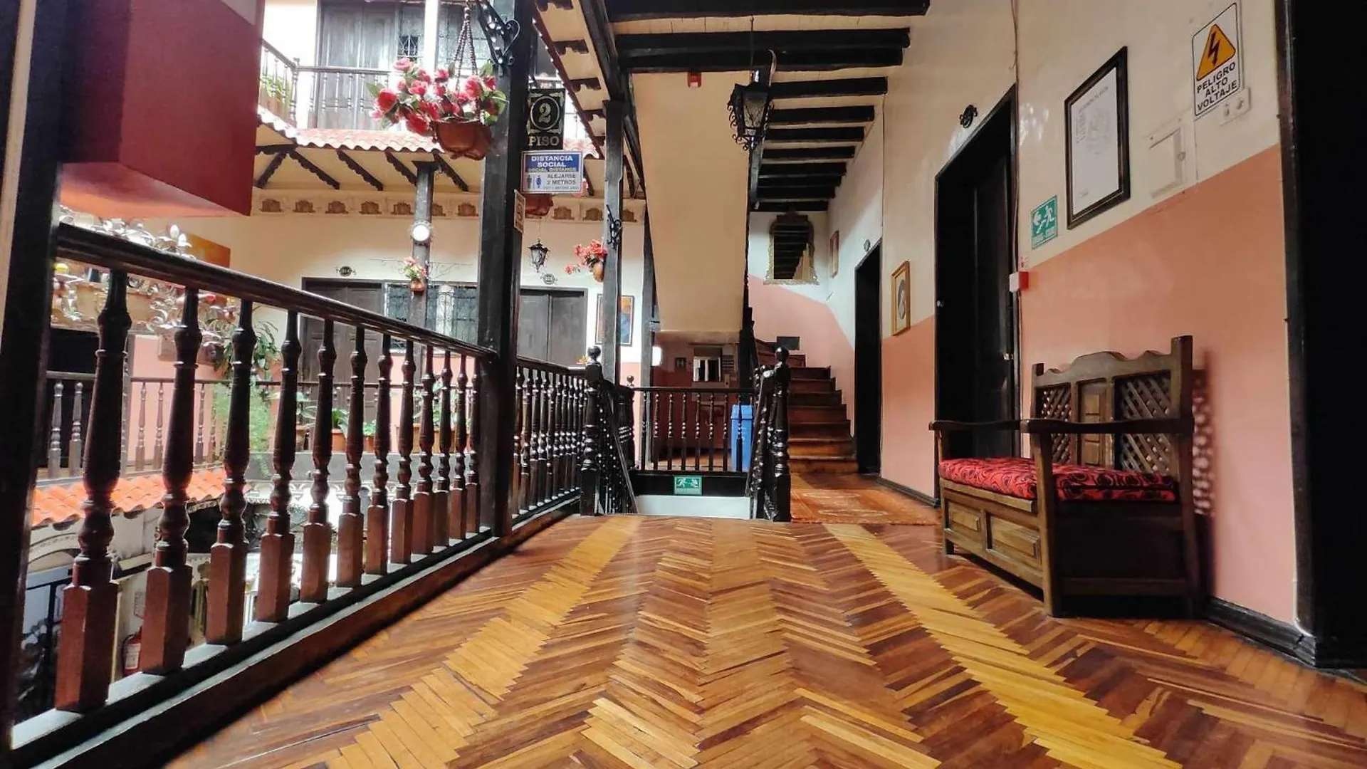 Hostal Juana De Arco Quito 0*,