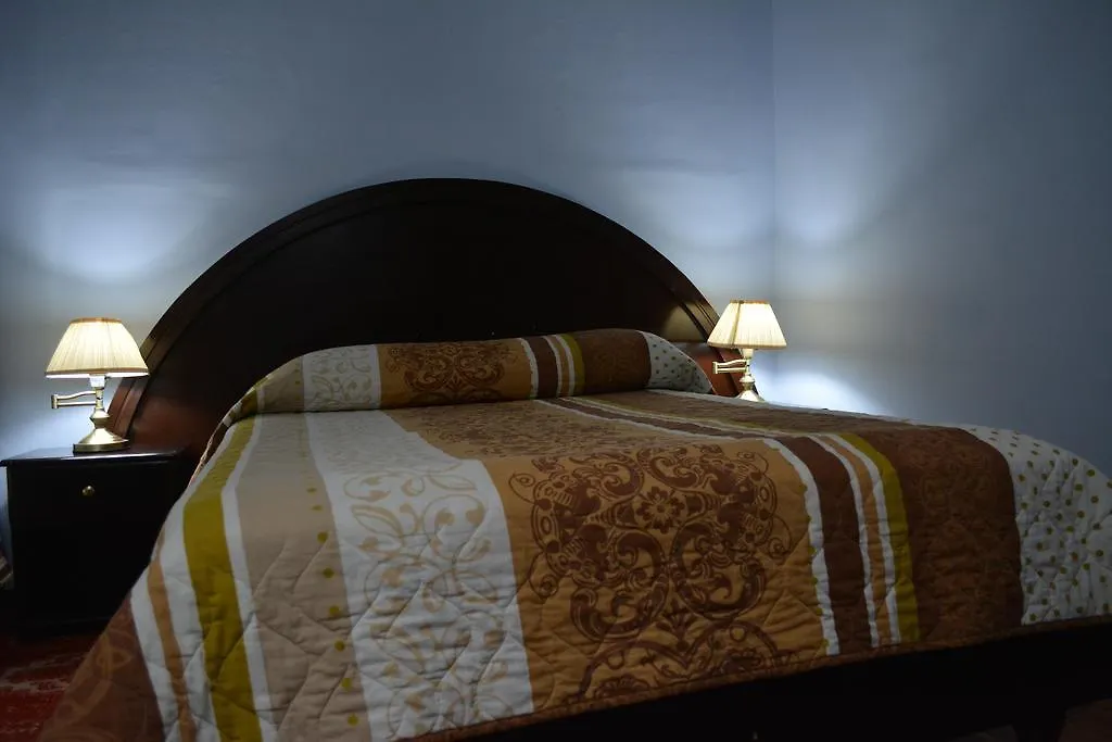 Hostal Juana De Arco Quito 0*,