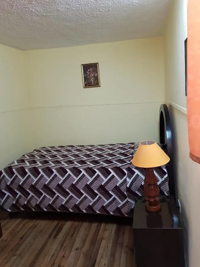 Hostal Juana De Arco Quito Ostello